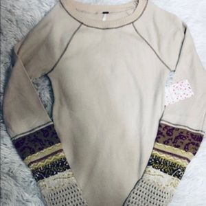 Free People Thermal Blouse With Crocheted Sleeves Size Small NWT 78$